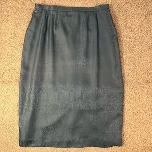 Vintage 100% Silk Fully Lined MIDI Skirt Back Zipper Hook Closure Sz 14 Classic